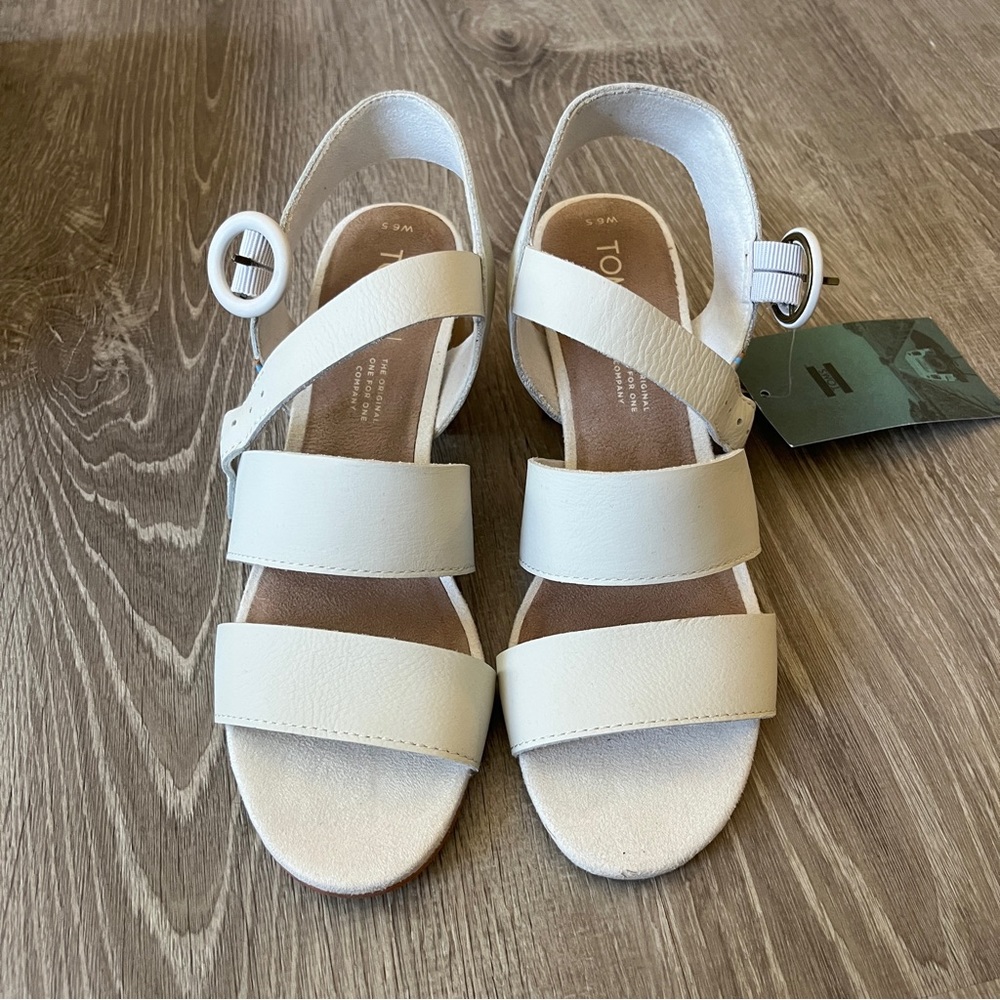 NWT Toms Grace Sandals